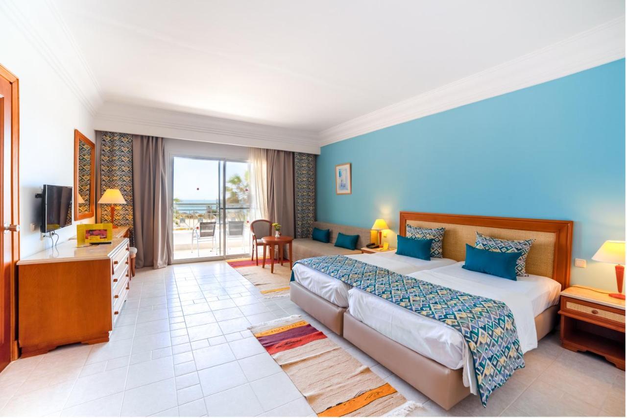 Tui Magic Life Africana 5*